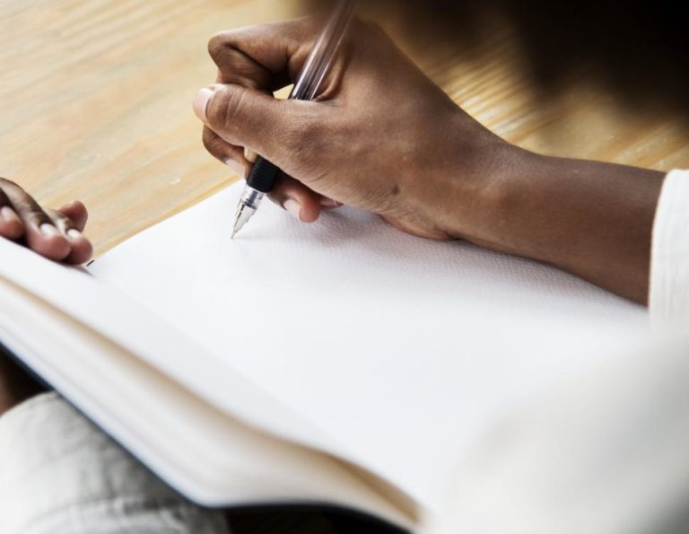 Read more about the article AIIS Announces Spring 2025 Minor and Graduate Certificate Course Options